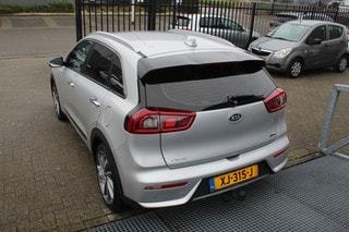 Thumbnail Mobil 4