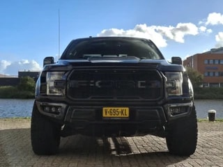 Thumbnail Mobil 8
