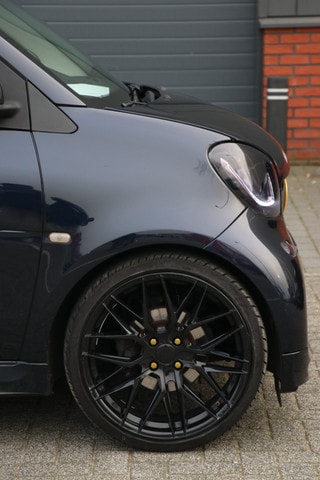 Thumbnail Mobil 6