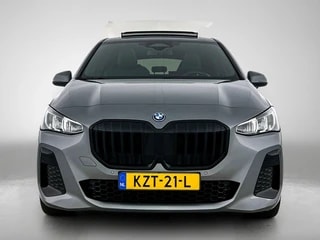 Thumbnail Mobil 8