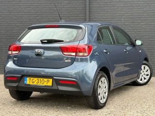 Thumbnail Mobil 4