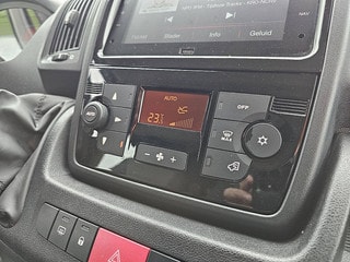 Thumbnail Mobil 10