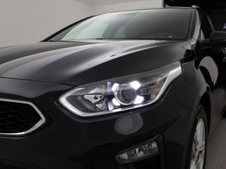 Thumbnail Mobil 8