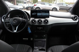 Thumbnail Mobil 2
