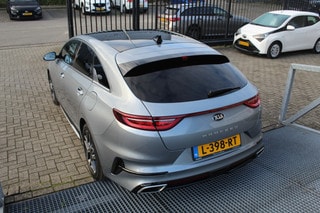 Thumbnail Mobil 3