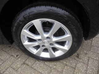 Thumbnail Mobil 6