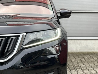 Thumbnail Mobil 9