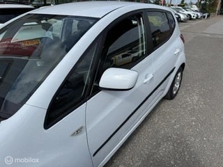 Thumbnail Mobil 10