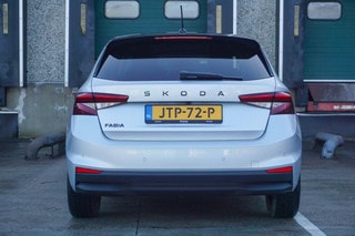 Thumbnail Mobil 9