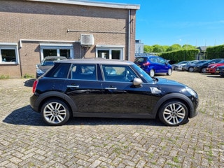 Thumbnail Mobil 6