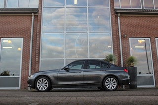 Thumbnail Mobil 6