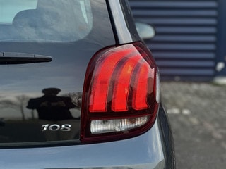 Thumbnail Mobil 8