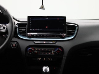 Thumbnail Mobil 10