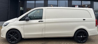 Thumbnail Mobil 6