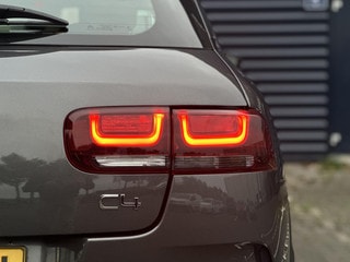 Thumbnail Mobil 8