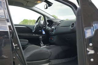 Thumbnail Mobil 6