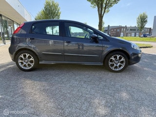 Thumbnail Mobil 4