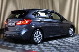 Thumbnail Mobil 4