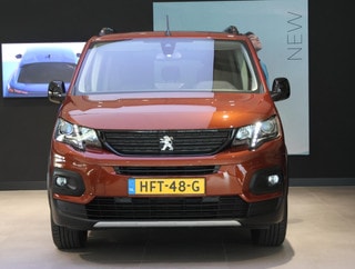 Thumbnail Mobil 6