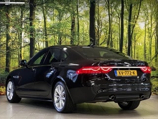 Thumbnail Mobil 8