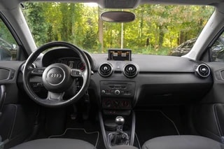 Thumbnail Mobil 10