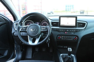 Thumbnail Mobil 6
