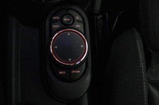 Thumbnail Mobil 9