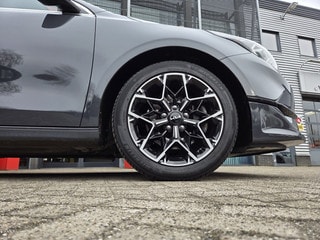 Thumbnail Mobil 10