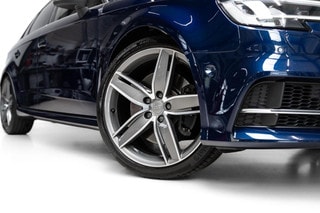 Thumbnail Mobil 10