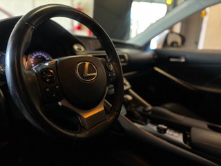Thumbnail Mobil 9