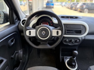 Thumbnail Mobil 8