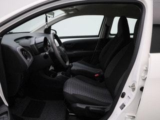 Thumbnail Mobil 9