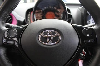 Thumbnail Mobil 8
