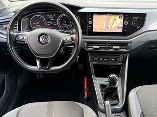 Thumbnail Mobil 6