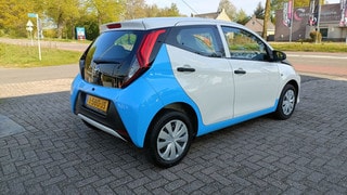 Thumbnail Mobil 3