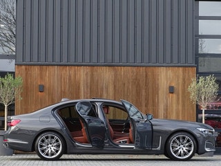 Thumbnail Mobil 4