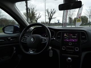 Thumbnail Mobil 4