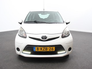 Thumbnail Mobil 6