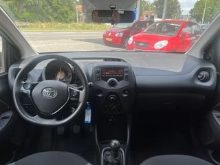 Thumbnail Mobil 8