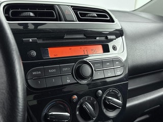 Thumbnail Mobil 7