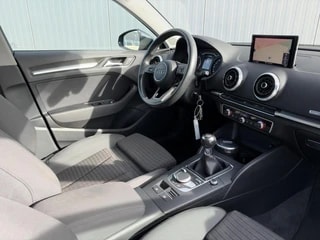 Thumbnail Mobil 4