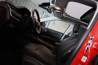 Thumbnail Mobil 8