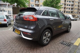 Thumbnail Mobil 4