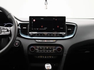 Thumbnail Mobil 9