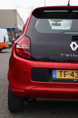 Thumbnail Mobil 5