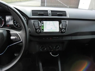 Thumbnail Mobil 4