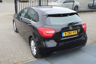 Thumbnail Mobil 9