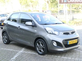Thumbnail Mobil 8