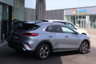Thumbnail Mobil 4