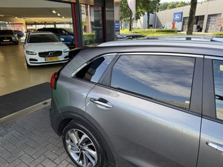 Thumbnail Mobil 9